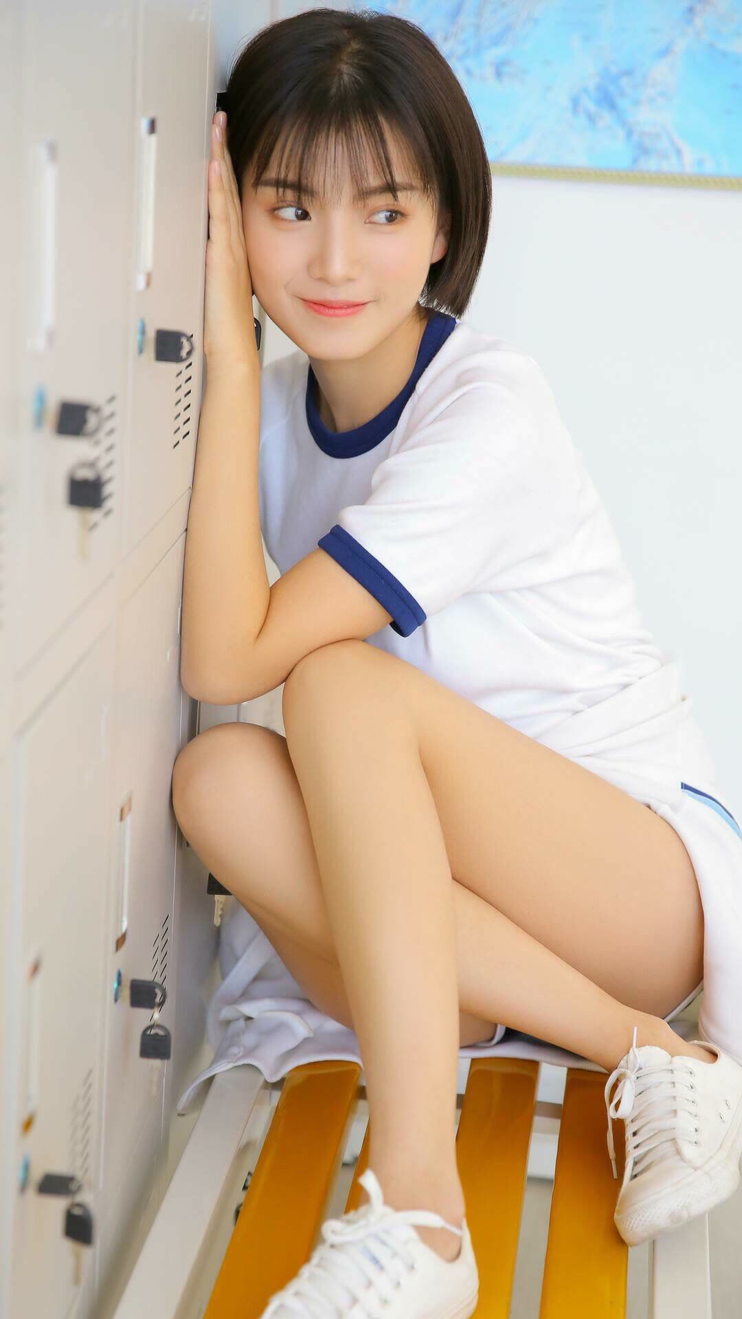 洪都拉斯闪电三连击撕裂巴萨防线，拉亚八扑救筑起叹息之墙