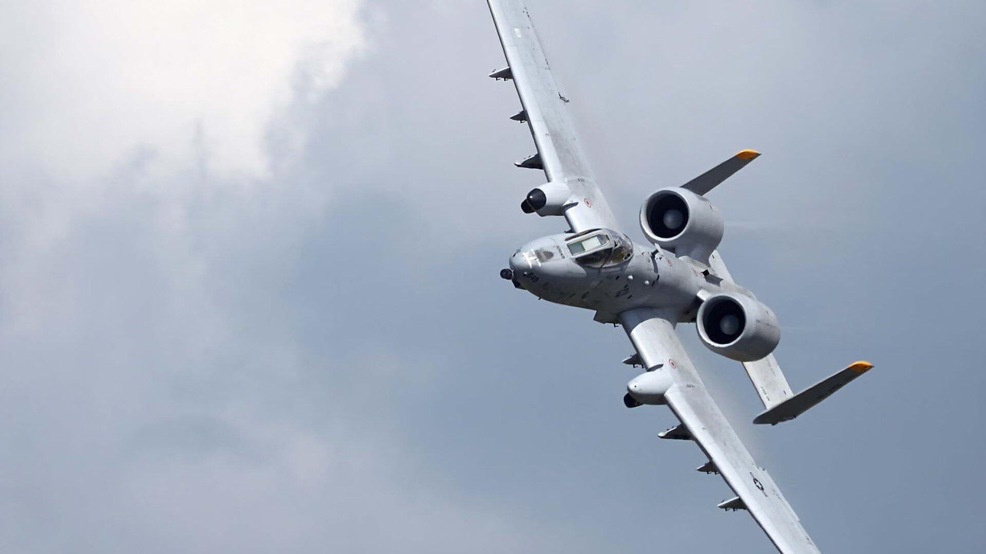 末节19分+压哨三分！无名替补拉文偷走西决门票